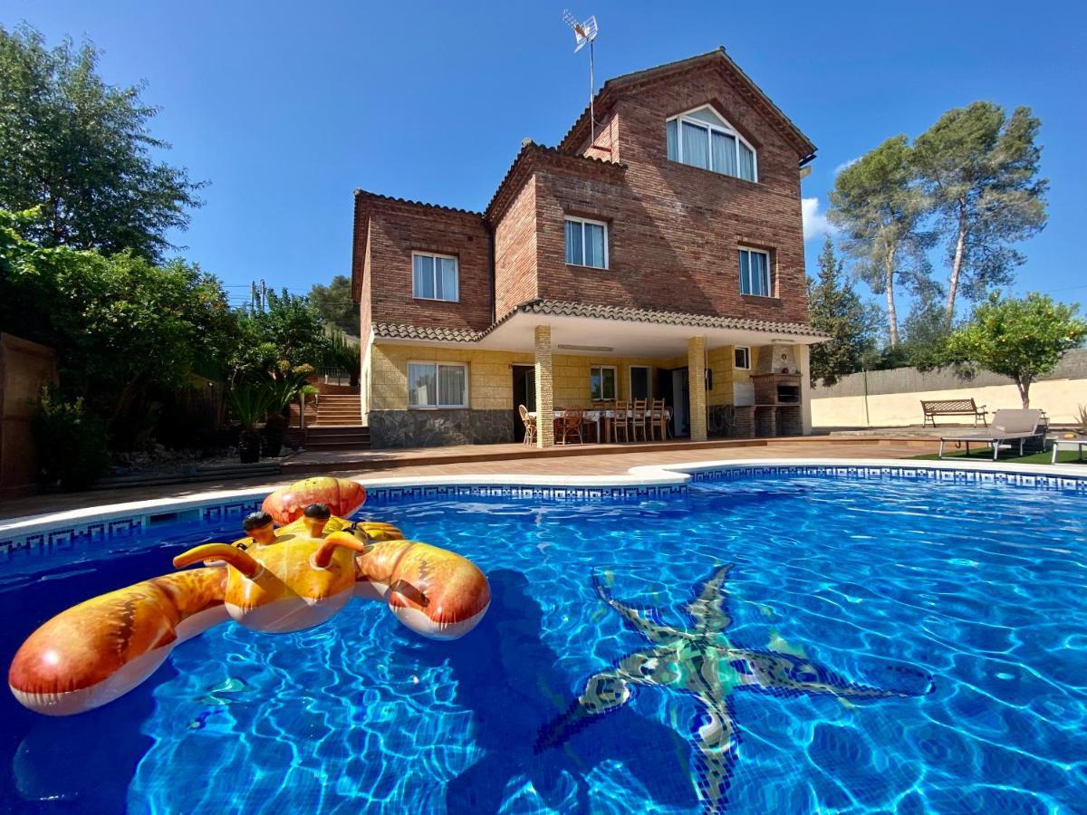 California House In Canyelles By Hlclub Agency Casa vacanze *